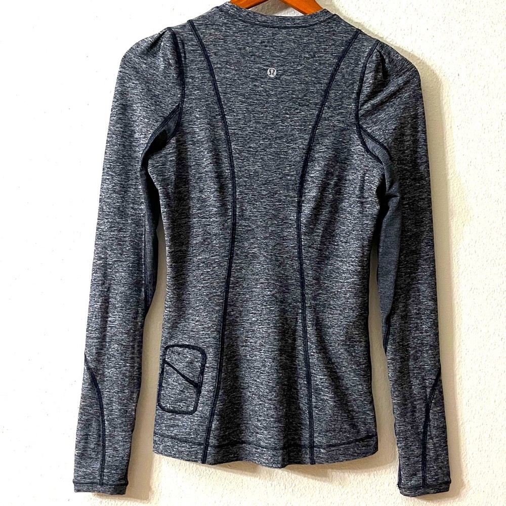 🍋LIKE NEW  Condition Lululemon athletica Runderful Women's Gray Long Sleeve Top